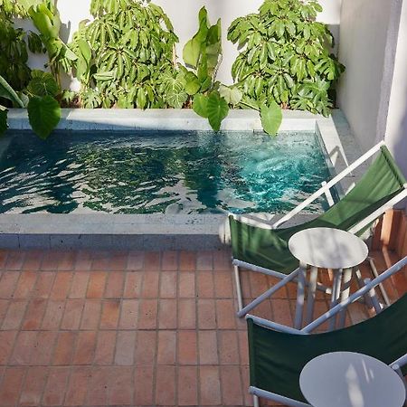 Antipoda Hotel Boutique 메딜린 외부 사진