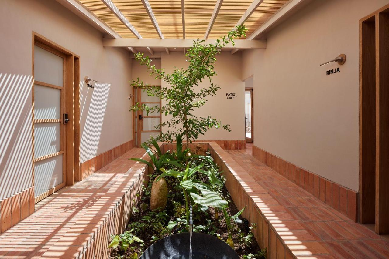 Antipoda Hotel Boutique 메딜린 외부 사진
