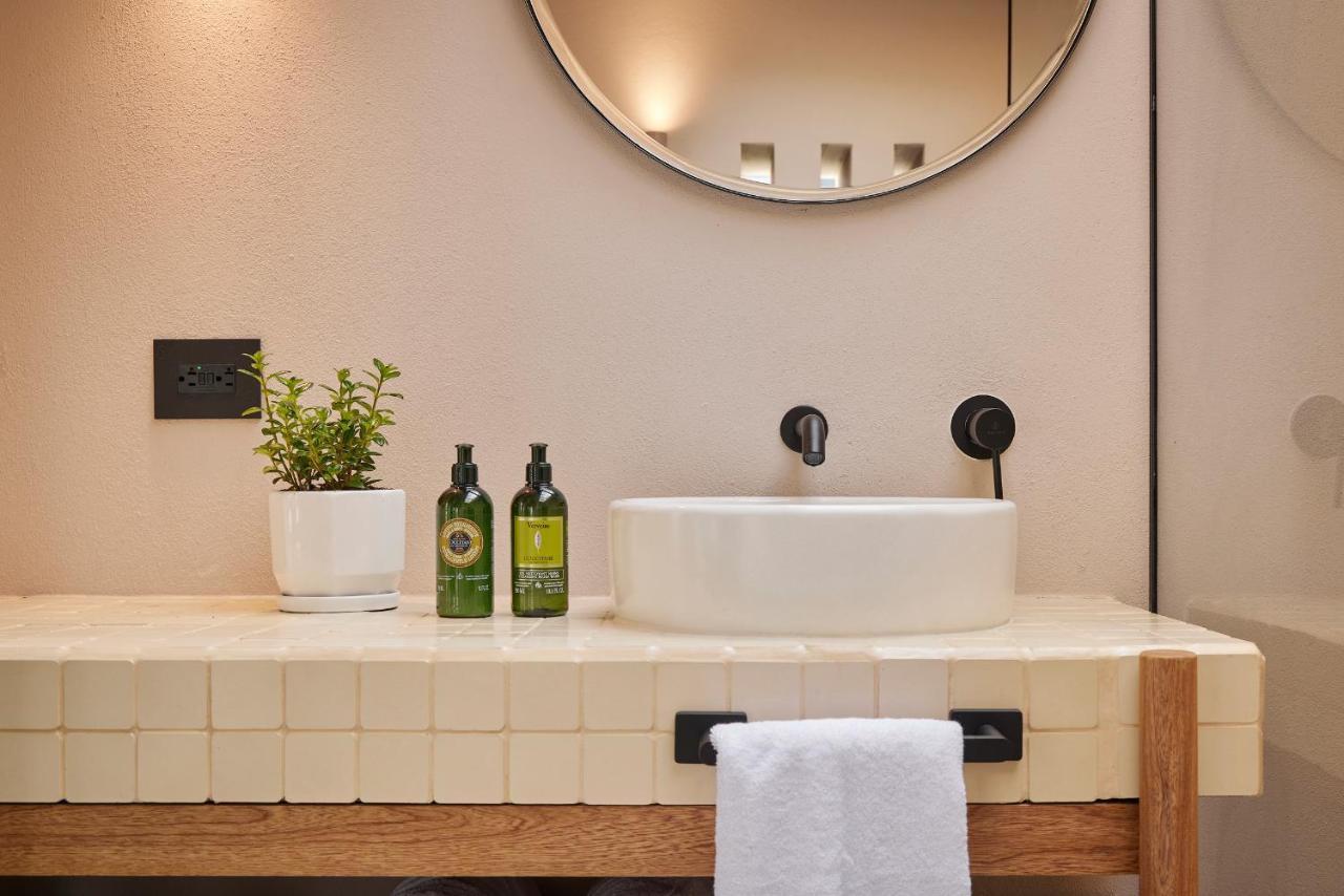 Antipoda Hotel Boutique 메딜린 외부 사진
