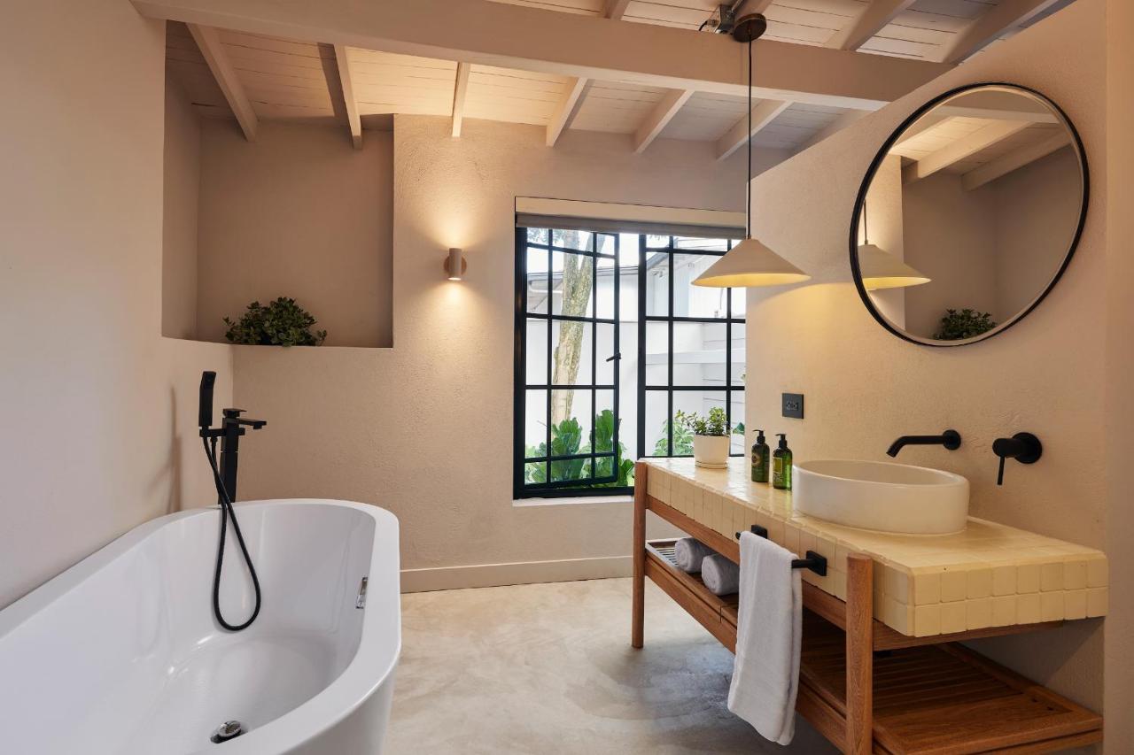 Antipoda Hotel Boutique 메딜린 외부 사진