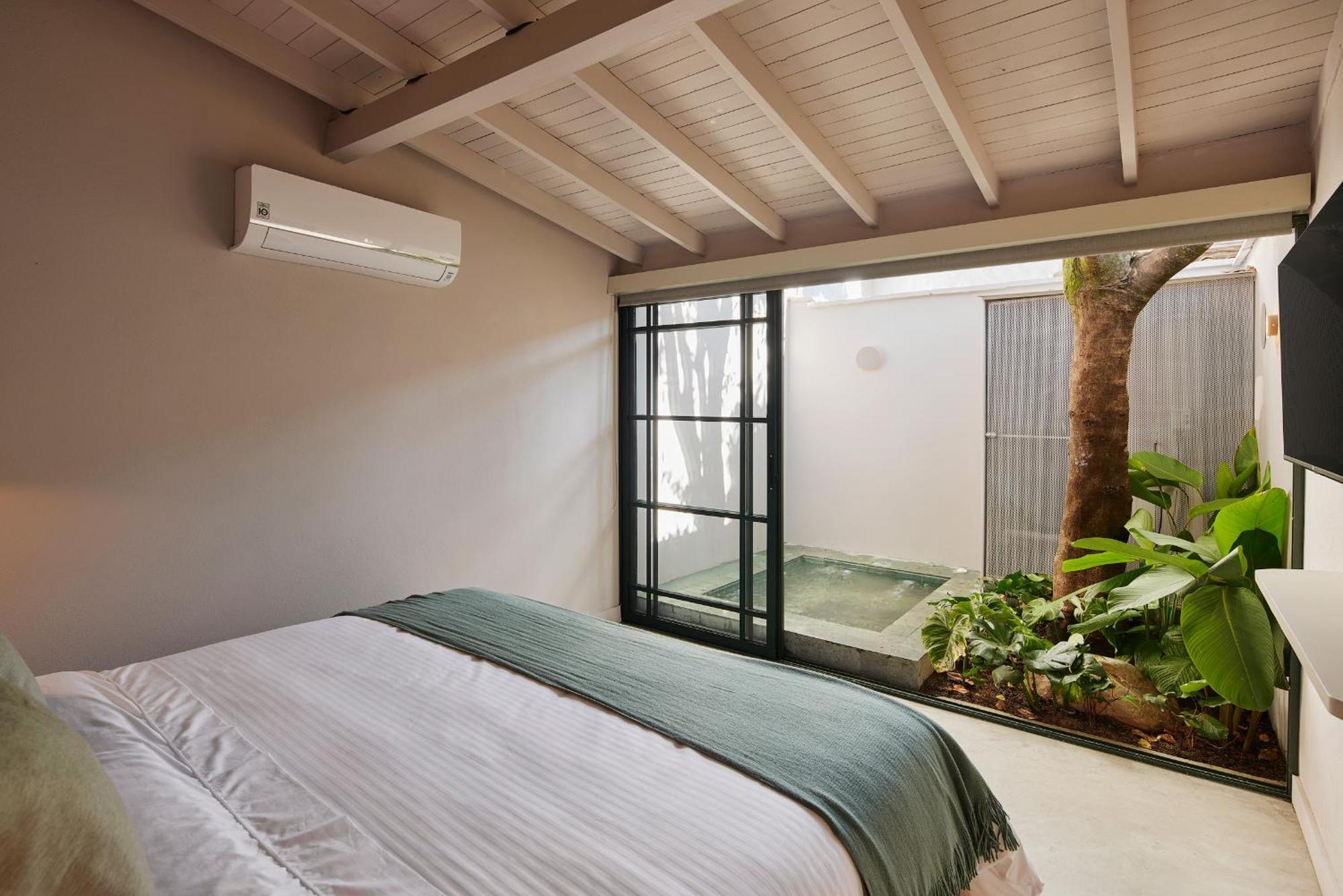 Antipoda Hotel Boutique 메딜린 외부 사진