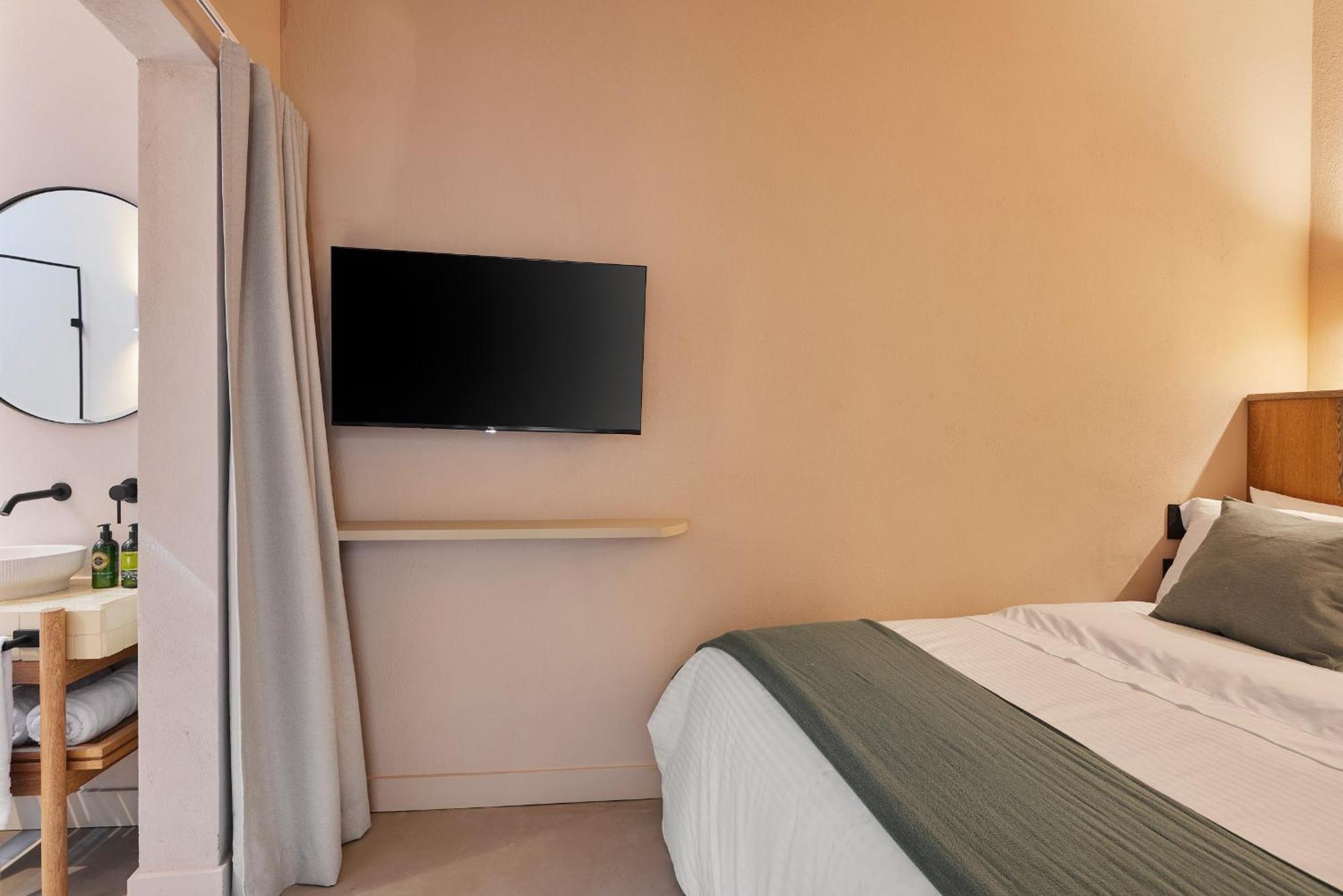 Antipoda Hotel Boutique 메딜린 외부 사진