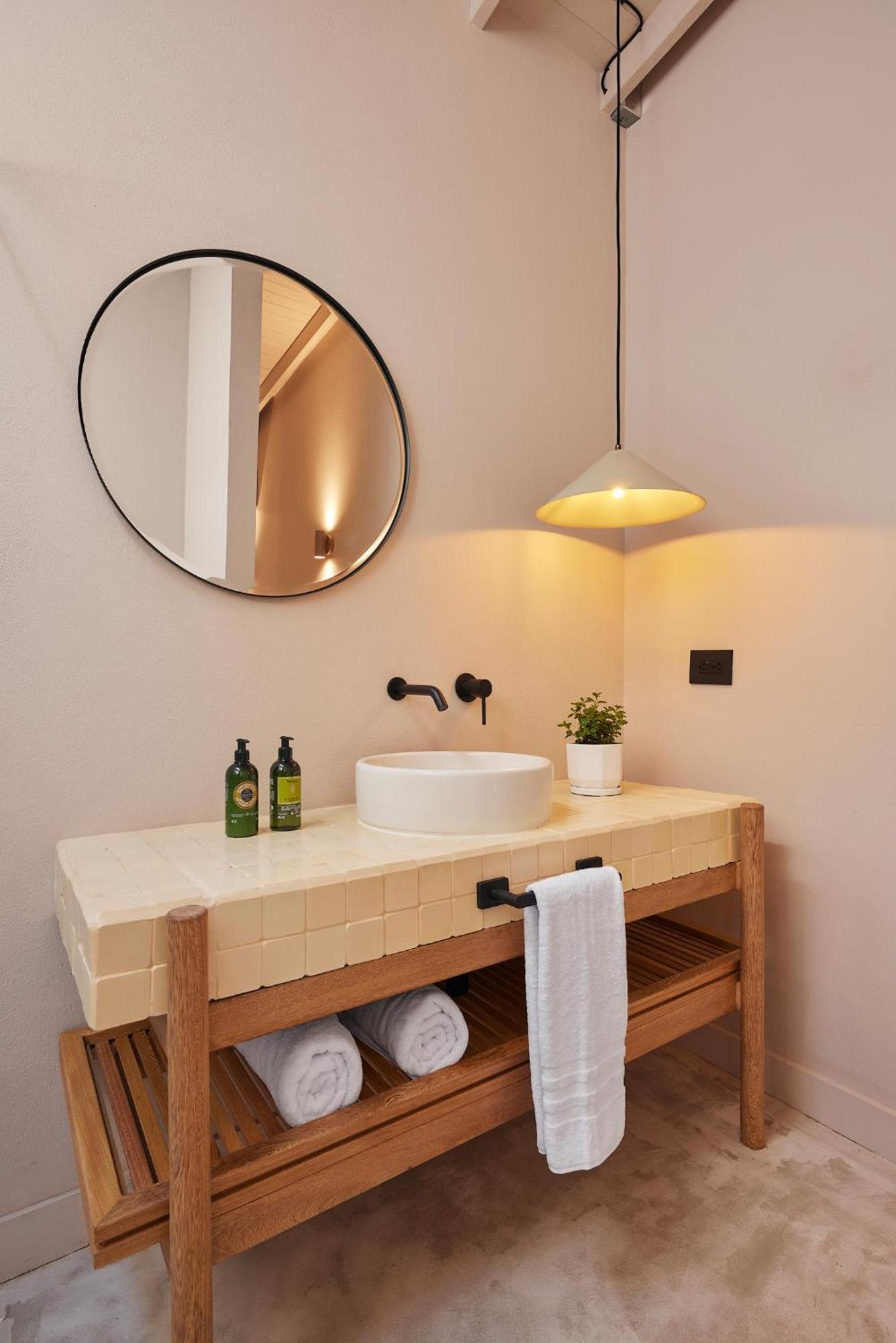Antipoda Hotel Boutique 메딜린 외부 사진