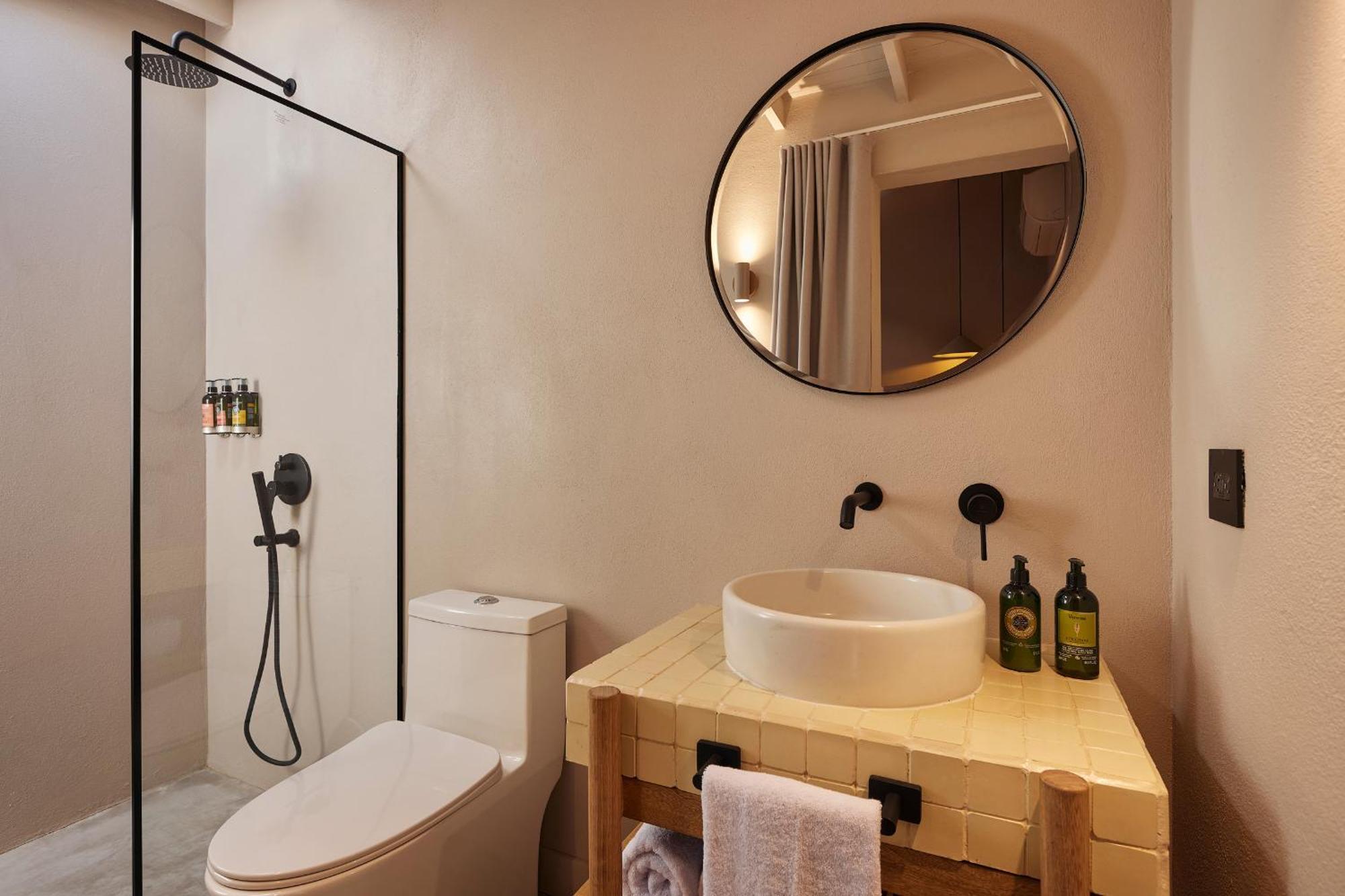 Antipoda Hotel Boutique 메딜린 외부 사진